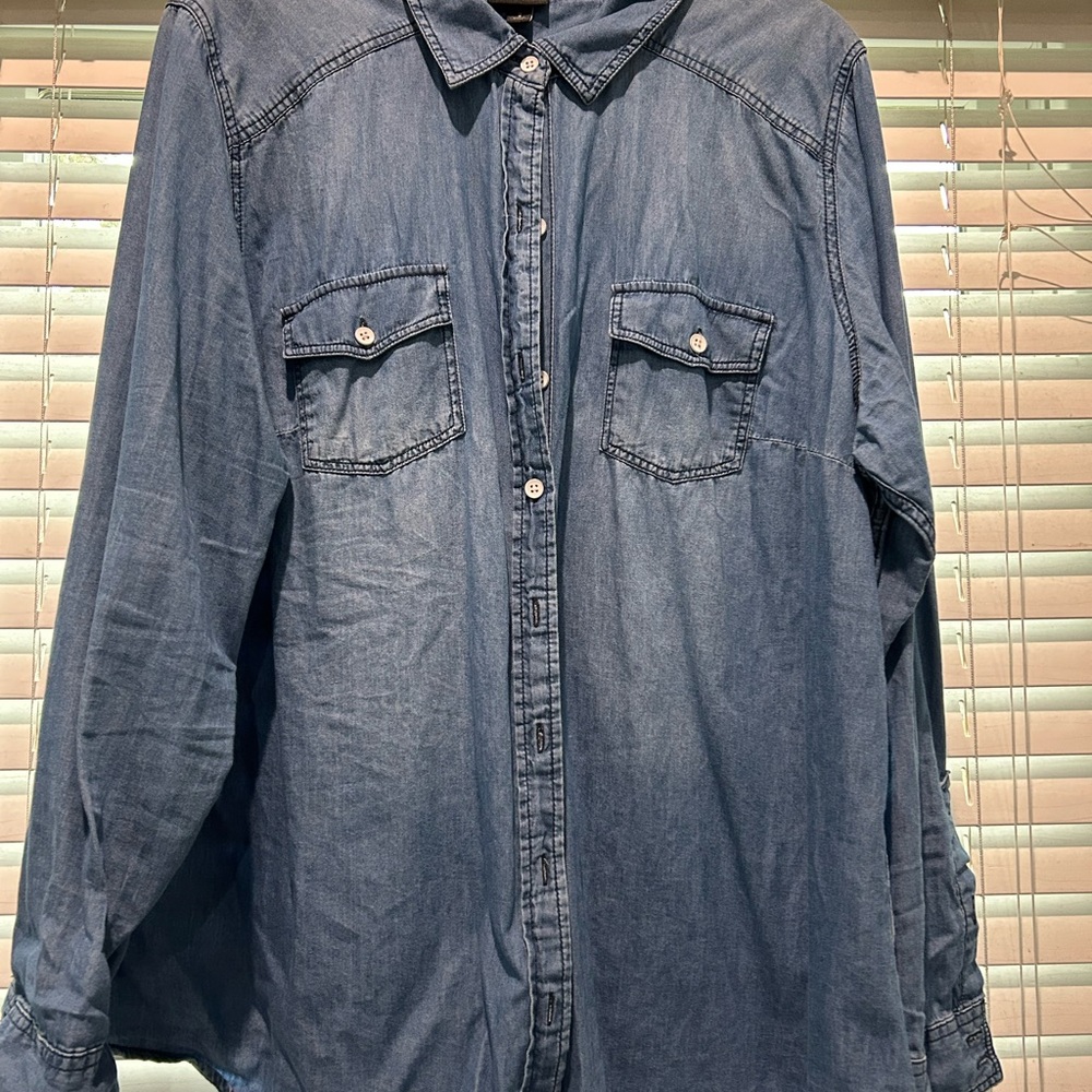 TORRID long sleeve button denim shirt
